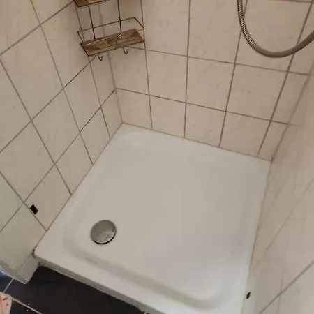 Апартаменти Einfache 1-zimmer In Бад-Верісгофен